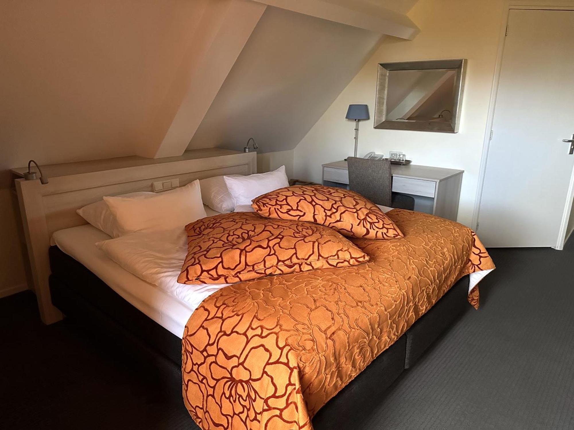 Hotel Op Diek Den Hoorn  Exterior foto